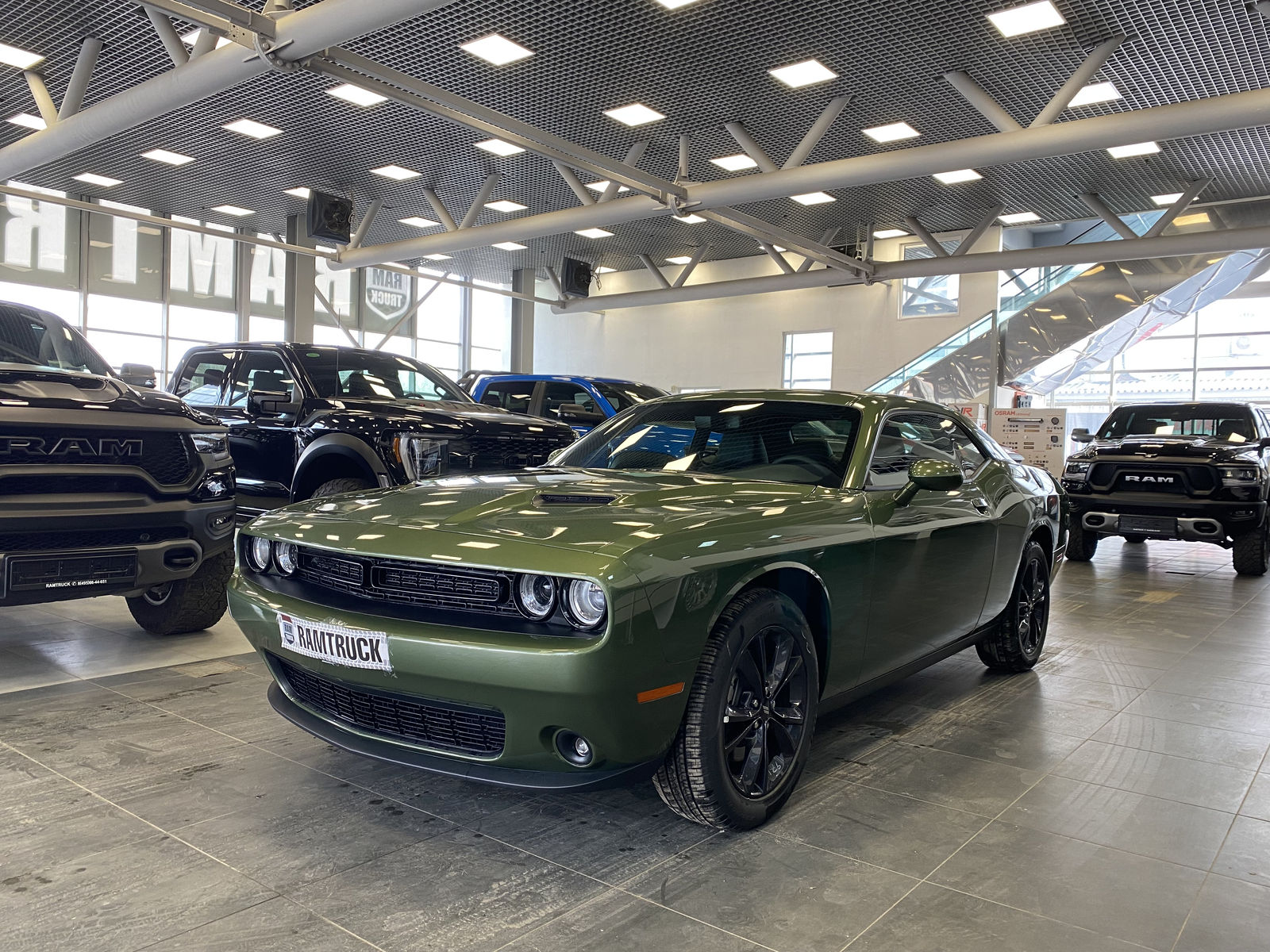 DODGE CHALLENGER SXT 3.6. L 2023Г.В. - автосалон Ramtruck в Москве ...